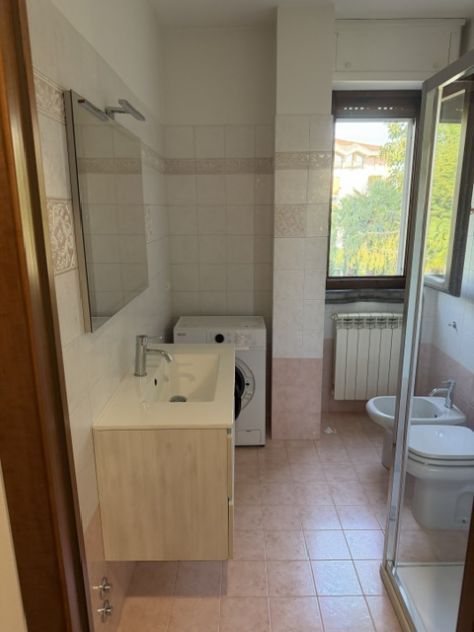 BILOCALE con box e cantina libero da subito - Foto 5