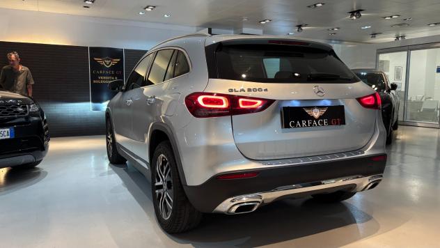 MERCEDES-BENZ GLA 200D 2.0D 150CV - 2021 - Foto 6