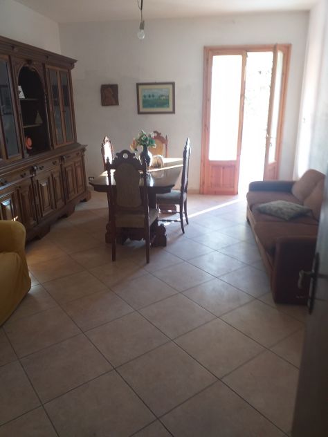 Offro vendita immobile zona panoramica tranquilla e soleggiata - Foto 8
