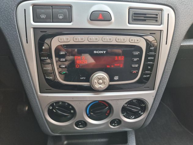 Ford Fusion 1.4 tdci Uav 70 cv - Foto 9