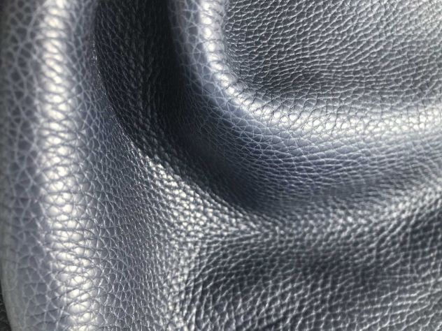 Scampolo pelle vitello bottalato bleu