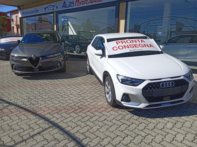 Audi Q3 SPORTBACK FULL LED APPLE CAR PLAY CRUISE ADATTIVO SENS PARK DOPPI - Foto 8