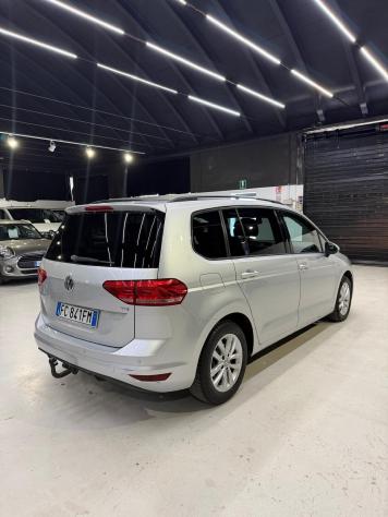 Touran 1.6 TDI DSG Comfortline BlueMotion Technology-Neopatentati - Foto 4