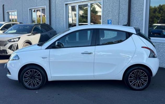 Lancia Ypsilon 1.0 Hybrid Gold Plus CARPLAY/RETROCAM-PROMO FIN - Foto 3