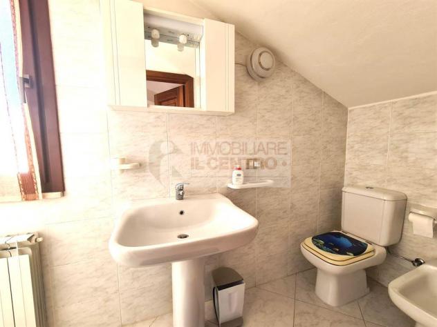 Appartamento di ampia metratura su 2 livelli con ascensore - Foto 13
