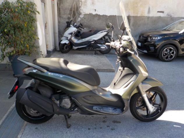 PIAGGIO Beverly 350 i.e. S - Anno 2017 rif. 24152800 - Foto 9