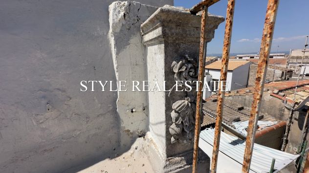 ORTIGIA PALAZZO INDIPENDENTE DIVISIBILE CON TERRAZZO - Foto 2