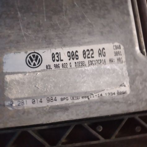 Centralina motore ECU Volkswagen Golf Serie 6 2000 diesel (2008-2013), 03L9060