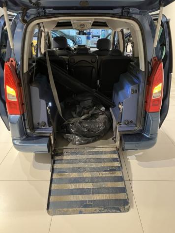 Citroën Berlingo 1.6 hdi 110cv Fap Multispace Trasporto Disabili Pianale Ribassato - Foto 8