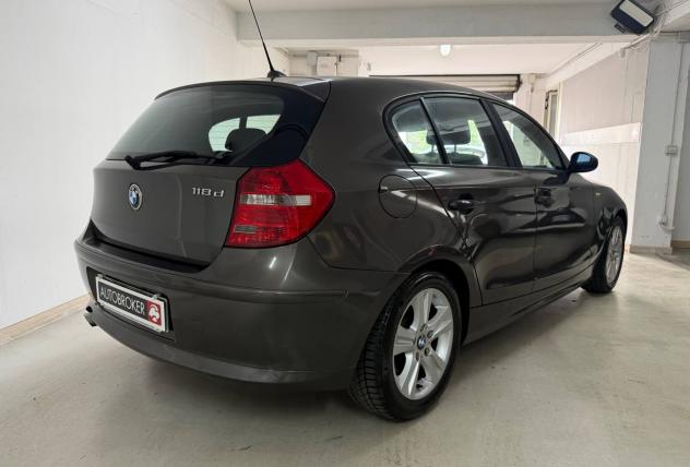 BMW Serie 1 (E87) 118d cat 5 porte Futura DPF - Foto 4