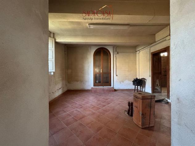 Casa indipendente su lotto di circa 1200 mq con laboratorio e proservizi - Foto 7