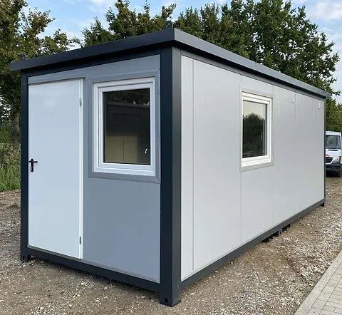 Container adibito a ufficio 6,00 x 2,40 con WC, doccia e cucina.
