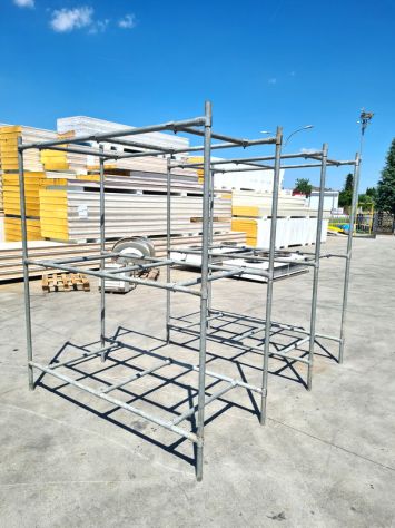 2 scaffali porta salami zincati usati