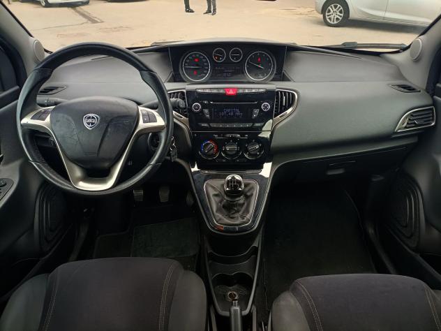 Lancia Ypsilon 1.2 69CV 5P PLATINUM - Foto 3