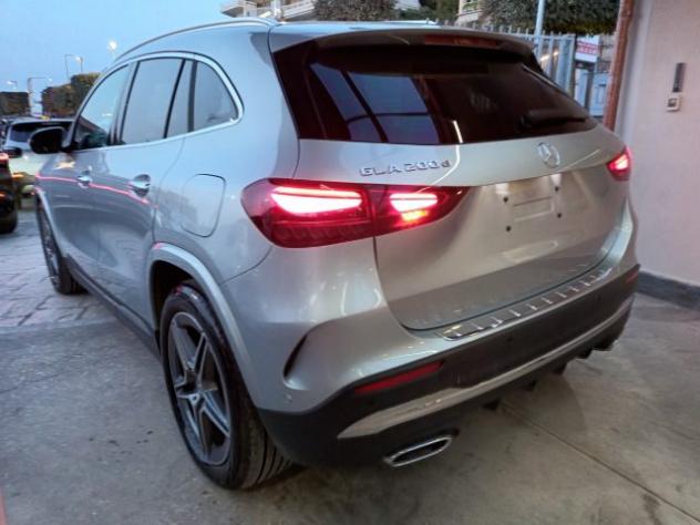 MERCEDES-BENZ GLA 200 D AMG PREMIUM 150CV AUTO PACK LUCI INT rif. 23775603 - Foto 6