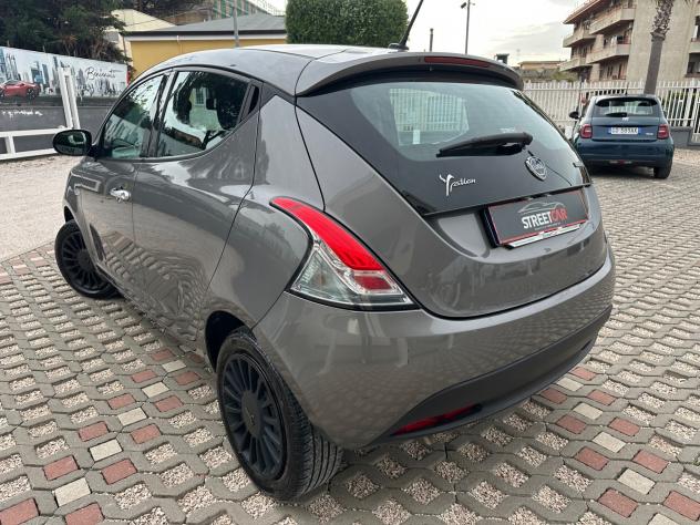 Lancia Ypsilon 1.0 Ecochic Silver - Foto 6