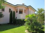 Suzzara vendesi villa 10 vani 500 Mq