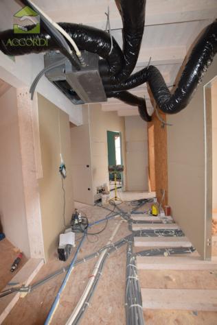 CASA INDIPENDENTE di 5 vani e di 207 mq (VOLPAGO DEL MONTELLO) rif. RS430_10 - Foto 13