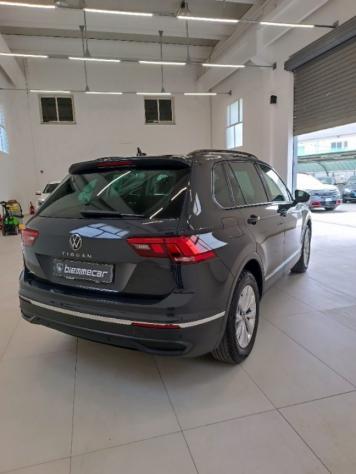 VOLKSWAGEN Tiguan 2.0 TDI 150 CV SCR DSG Life i.e rif. 23698801 - Foto 5