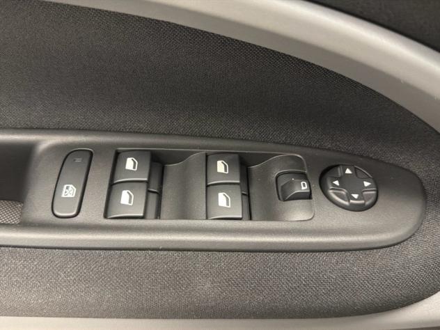 Jeep Avenger E-Hybrid Longitude 1.2 110cv Dct Mhev - Foto 6