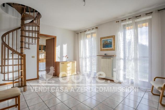 Appartamento di 140 m² con 5 locali e box auto in vendita a Grantola - Foto 4