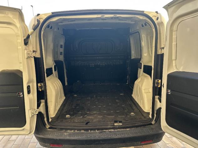 Fiat Doblo Dobl1.3 MJT S&S PC-TN Cargo Lounge - Foto 9