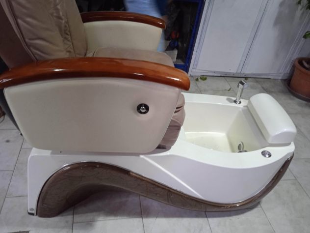 Poltrona spa con idromassaggio usata per pedicure - Foto 2