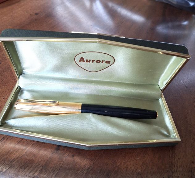 Aurora 888P Penna Stilografica duo cart Nero e Oro . Vintage anni '60 . U