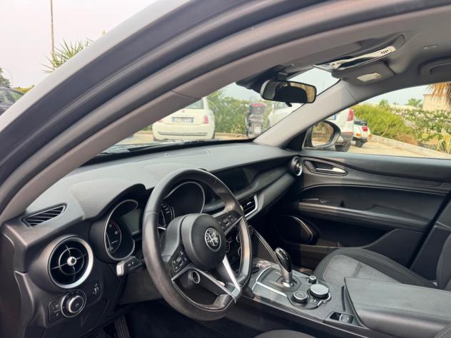 Alfa Romeo Stelvio 2.2 Turbodiesel 190 CV AT8 Q4 Executive - Foto 4