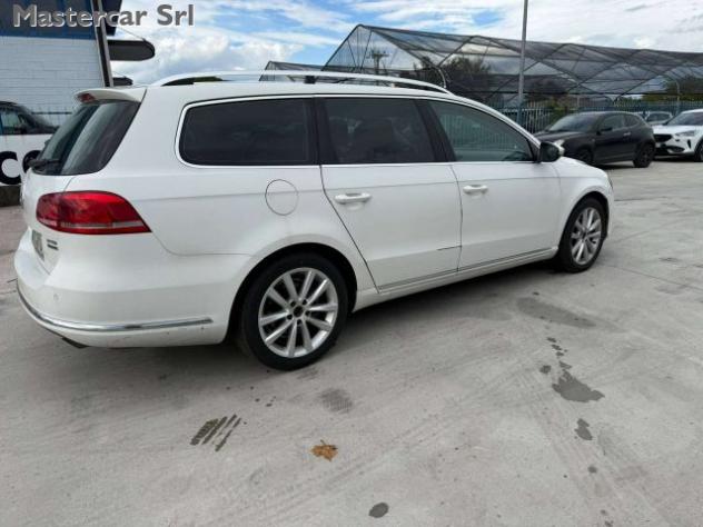 VOLKSWAGEN Passat Variant Passat VI Variant 2.0 tdi Highline 4motion 170cv E rif. 24117123 - Foto 4