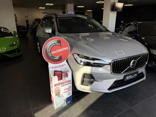 VOLVO XC60 ULTIMATE DARK 2.0 MHEV AWD 197CV NAVI CRUISE CAM ANNO 2022 - Foto 3
