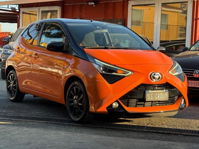 Aygo Connect 1.0 VVT-i 72 CV 5 porte x-clusive-unipro