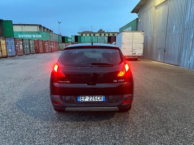 Peugeot 3008 1.6 HDi 115CV Business - Foto 6