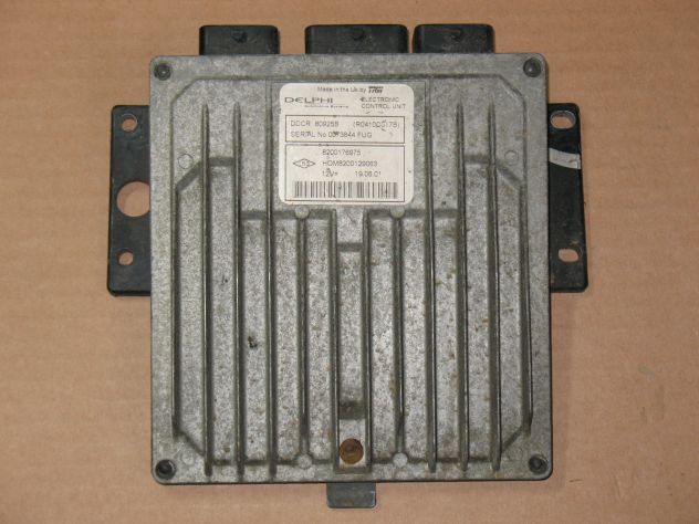 DDCR80925B ECU RENAULT CLIO 1.5 DCI DDCR 8200176975 HOM8200129063 R0410C017B
