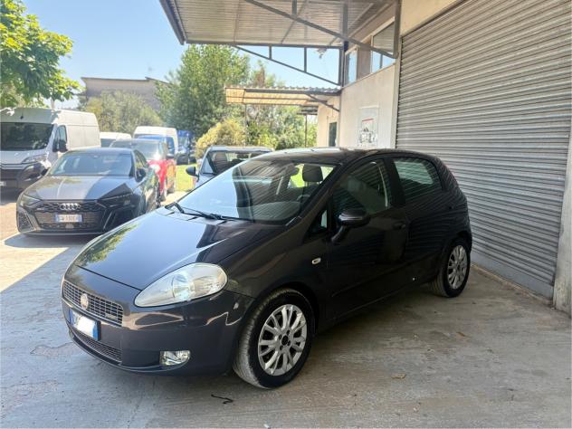 Fiat Grande Punto 1.3 MJT 90 CV 5 porte Dynamic - Foto 2