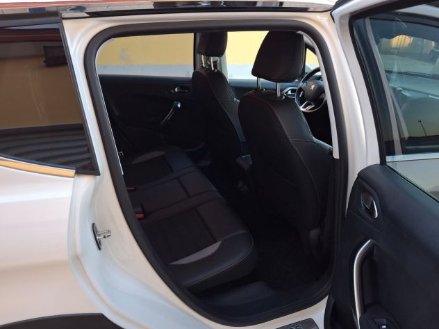 Peugeot 2008 1.6 BlueHDI GT Line 100cv - Foto 9