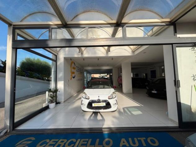 DS AUTOMOBILES DS 3 1.4 HDi 70 Chic rif. 23941130 - Foto 2