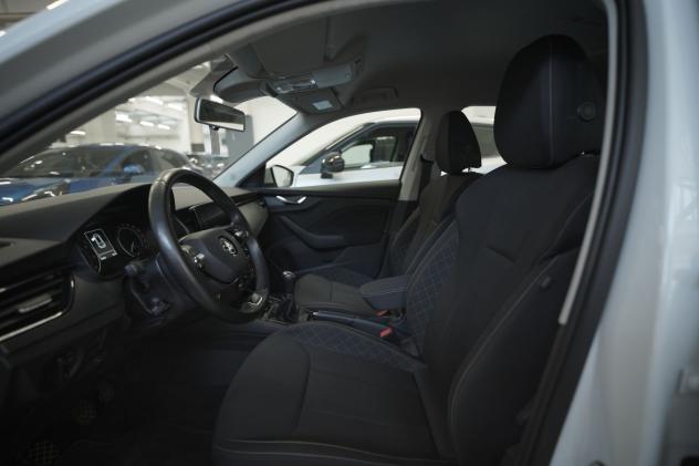 Škoda Kamiq 2019 1.0 tsi Ambition 110cv - Foto 8