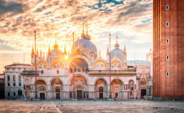 Attività / Licenza di 111 m² in vendita a Venezia