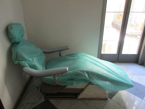VENDO POLTRONA DA DENTISTA COME NUOVA - Foto 4