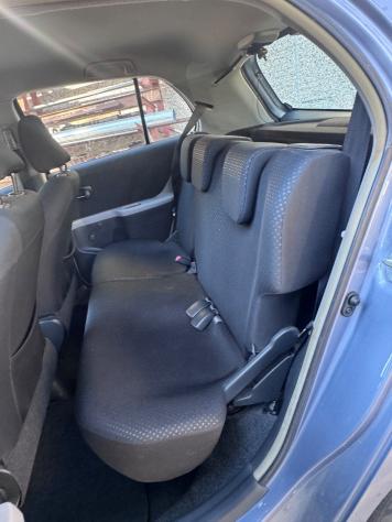 Toyota Yaris 1.3 5 porte Sol - Foto 8