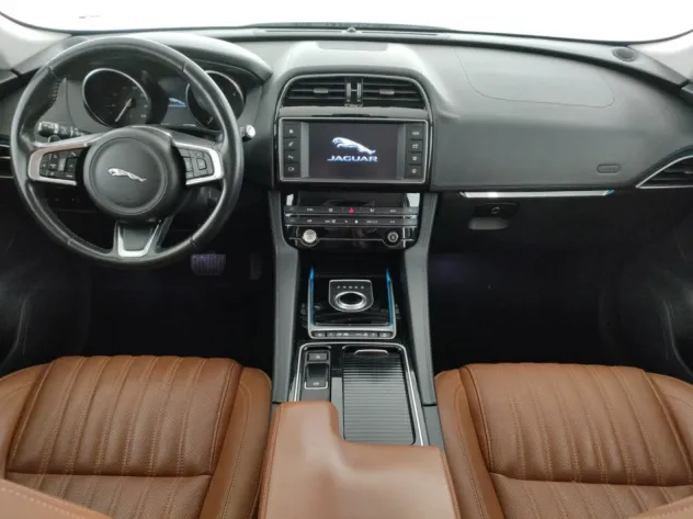 JAGUAR F-PACE 2.0D I4 PORTFOLIO AWD 240CV AUTO MY18 - Foto 3