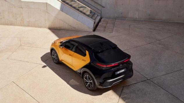 TOYOTA C-HR 2.0 PHEV GR Sport rif. 24050283 - Foto 5