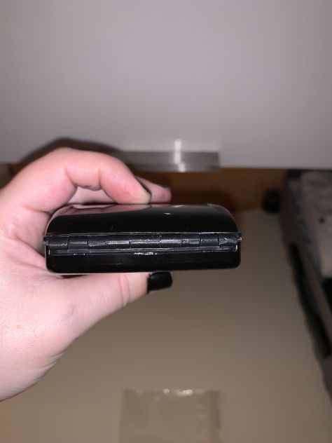 UN PORTA TESSERE/CARTE DI CREDITO E BANCONOTE NUOVO IN PLASTICA RIGIDA E METALLO - Foto 7