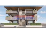 Poderino, piccola palazzina, inserita in viale alberato, trilocale in costr …