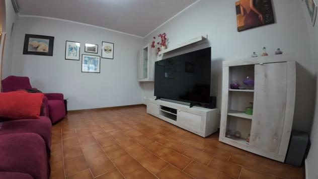 Elegante quadrilocale con box in una suggestiva località di San Giovanni Bianco - Foto 7