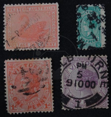 AUSTRALIA 1890-2010 Lotto di 19 francobolli - Foto 2