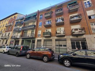 Appartamento in Via Giulio Belinzaghi