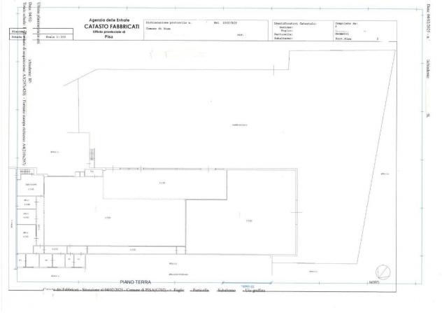 Capannone commerciale in affitto a Pisa 1060 mq Rif: 1432488