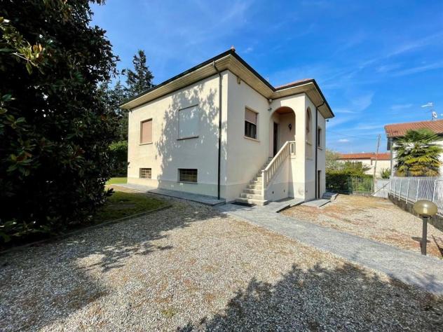 Azzate – Villetta singola con giardino privato € 285.000 – Libera subito - Foto 12